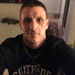 Meet your Posher, Troy